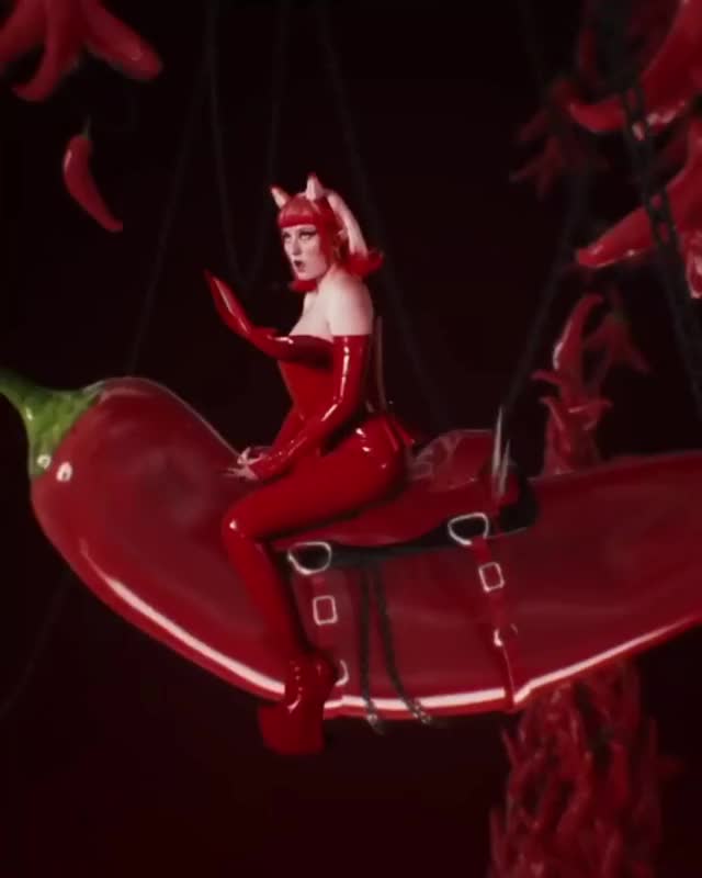 Ashnikko red latex