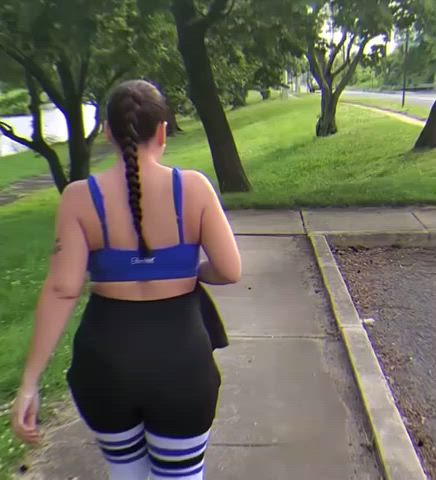 Scarlo - That Round Booty &amp; THICK Curvy Body Though! ??