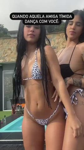 Latina BFFs