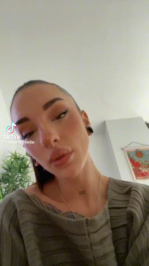 VegaSecretss - More tiktok flash vids on my TT likes (juanmomo45)
