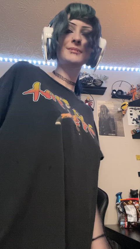 boobs goth tits goth-girls legal-teens titty-drop gif