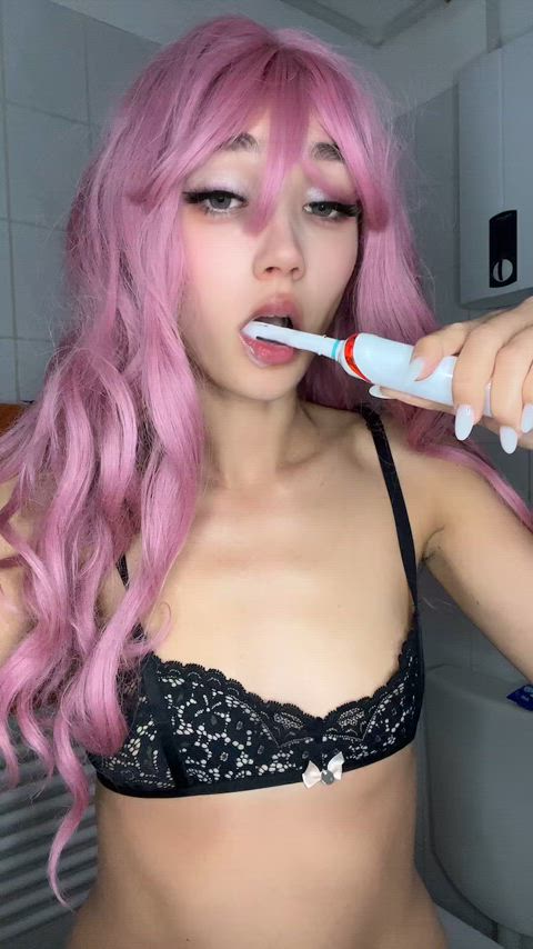 Open wide and goon