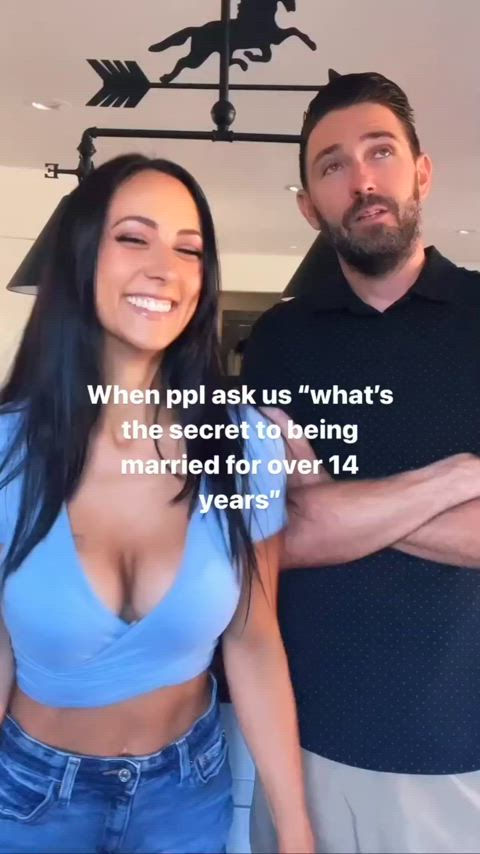 Hot Sarah illustrates getting many dicks