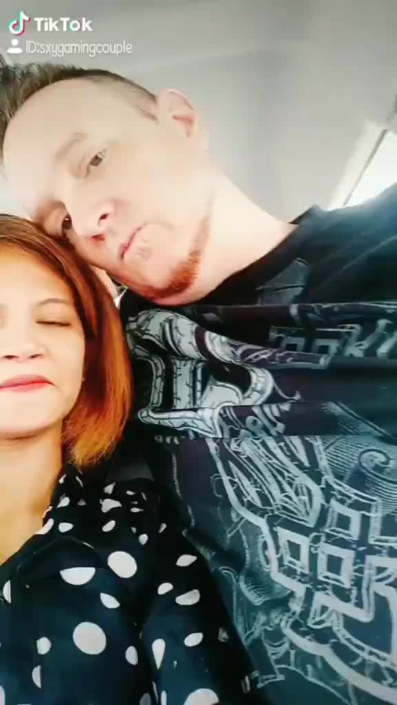 Lick Face TikTok Vid LOL