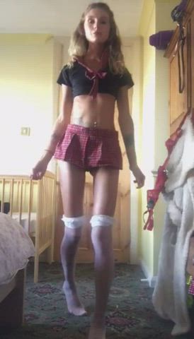 [kik: sweetashelyreed] my gf is in the other room, please feed me porn and hot stuff