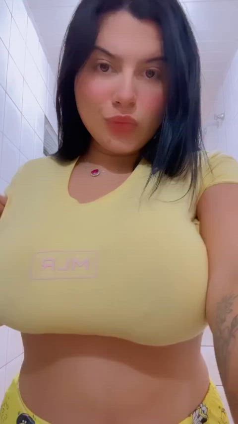 Big 18/F titties for you!