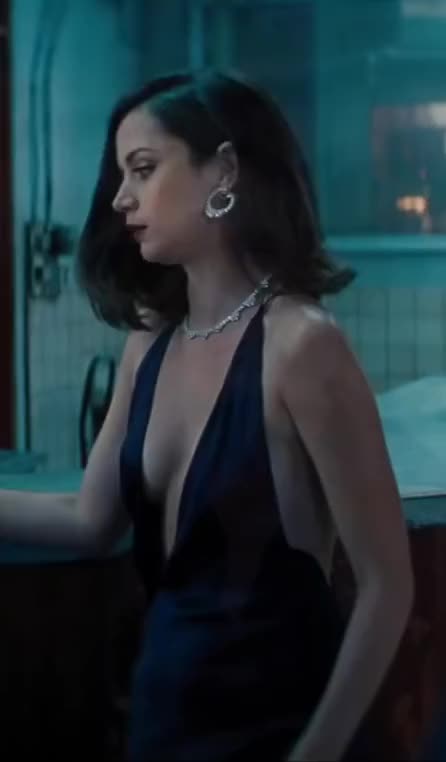 Ana de Armas - No Time To Die - Trailer 2