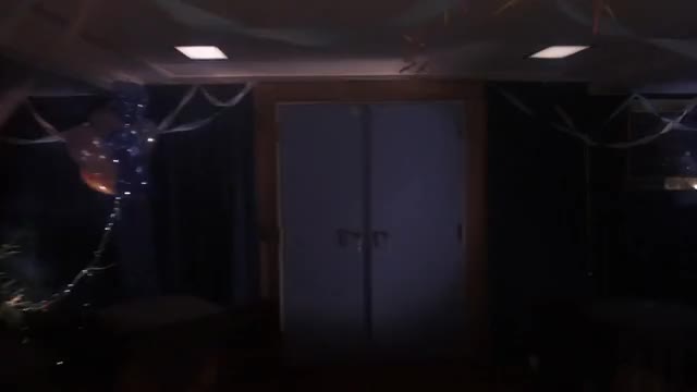 Friday-the-13th-Part-VIII-Jason-Takes-Manhattan-1989-00-47-13-jason-throws-open-doors
