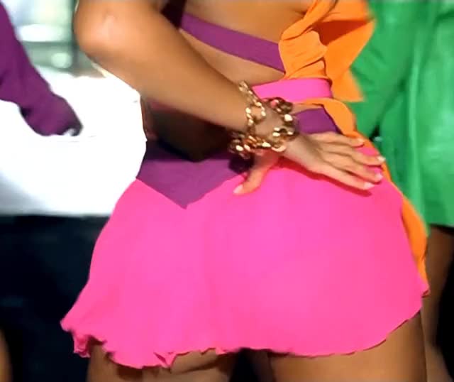 Beyonce - Crazy in Love ft. JAY Z (part 223)