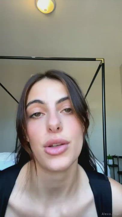 MEGA LINK IN THE COMMENTS ??