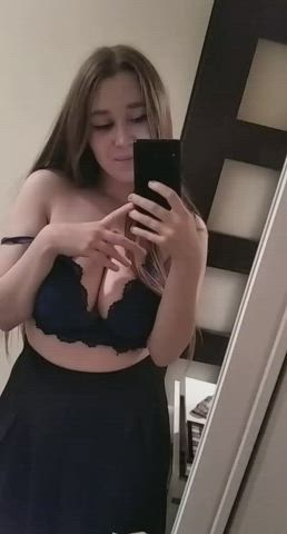 Cute Dredd Tits gif