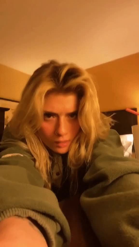faith ordway shakes ass
