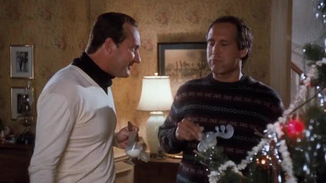 National-Lampoons-Christmas-Vacation-1989-GIF-00-47-18-spit-take