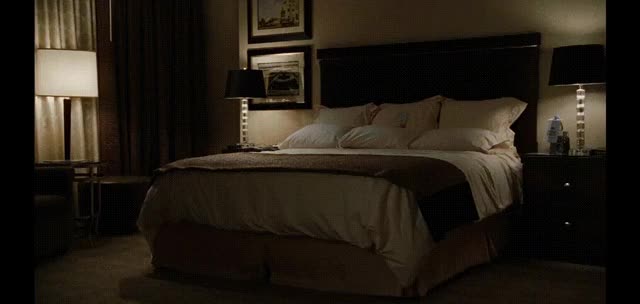 Vera Farmiga ass