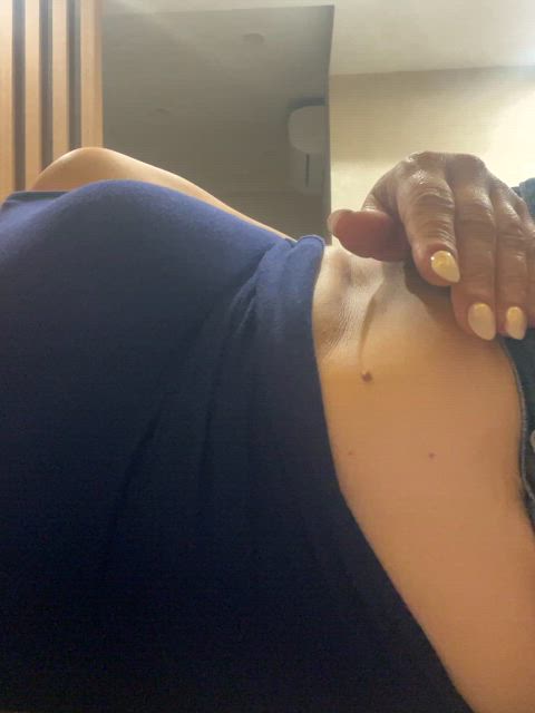 cam camgirl myfreecams virtual virtual sex webcam amateur-girls thick-booty gif