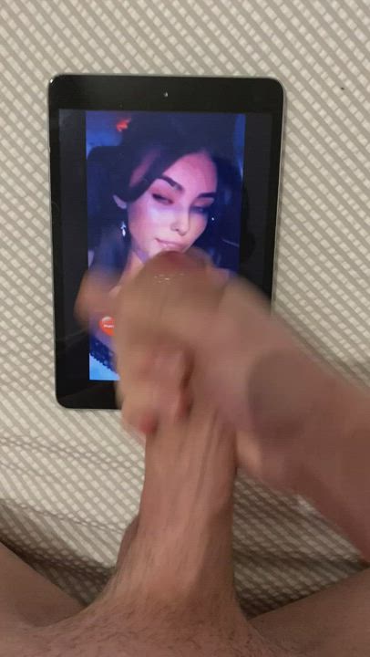 Madison Beer Is so fucking hot