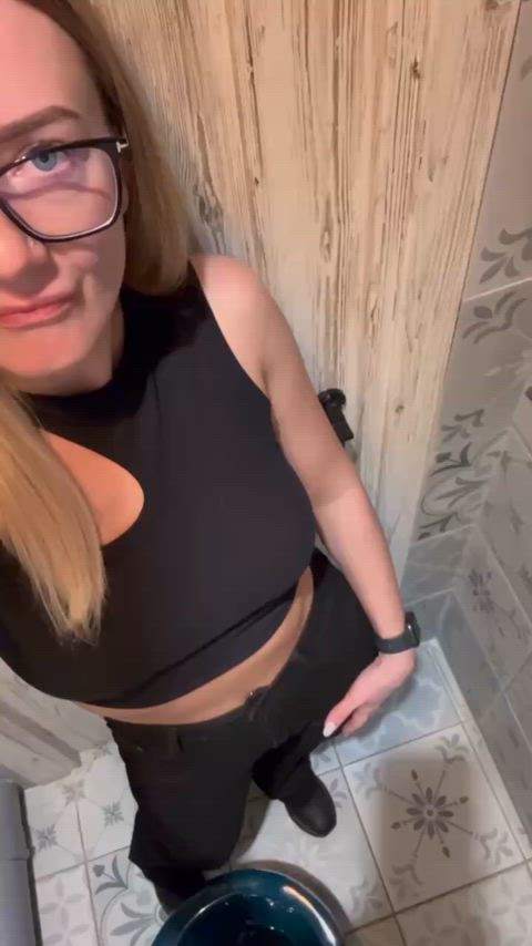 amateur bathroom fansly milf masturbating petite public slut submissive toilet amateur-girls