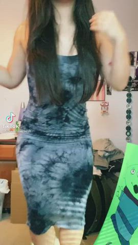 Sundress Twerking