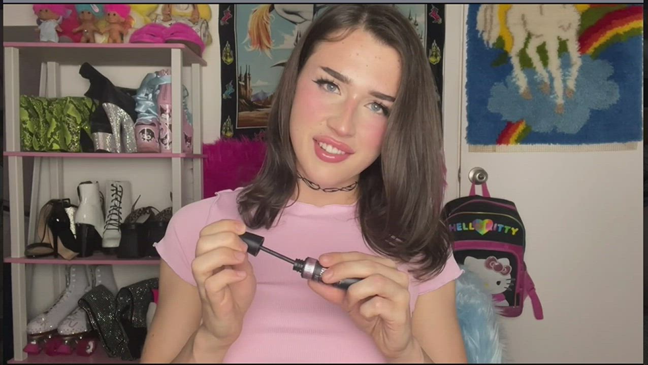 Cock Flashing Trans gif