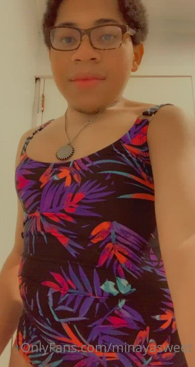 Taking off my swimsuit for all of you <3