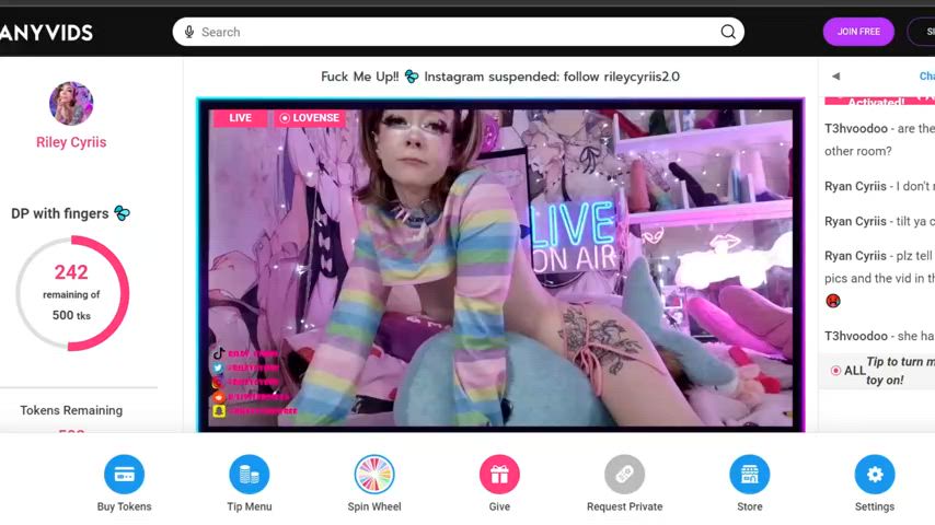 BubbleThe 18 year old egirl was scrolling through TikTok, her eyes widening at the