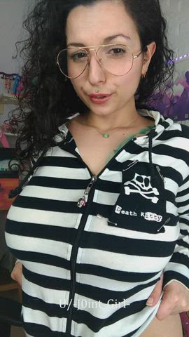 Feeling hot with glasses on (OC)