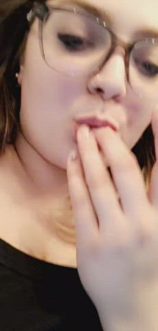 someone really outta help me out with this oral fixation
