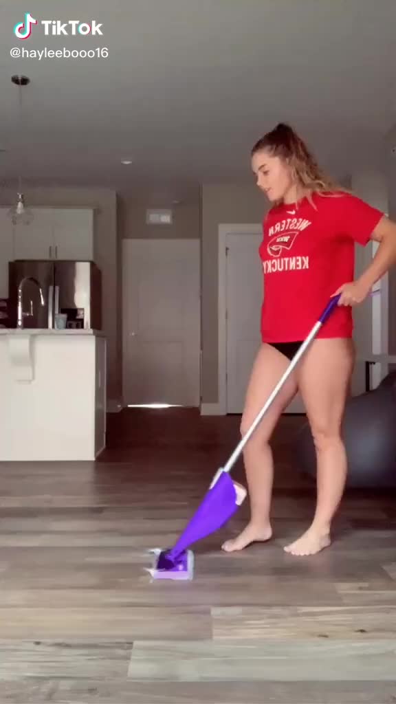 tiktokthot  haylee twerk