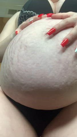 Do pregnant bellies turn you on?